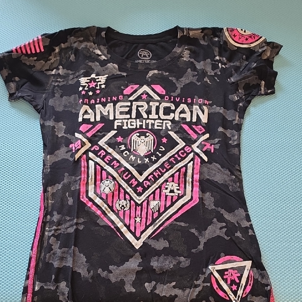 American Fighter Camo Tee - Black and Pink